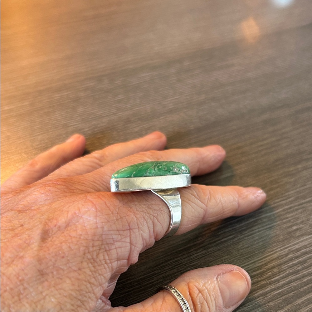 Unique Green Turquoise Stone Sterling Silver Women's Ring - Rare! - Picture 3 of 10